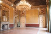 Палаццо Кривелли (Palazzo Crivelli)