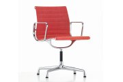 Кресло Aluminium Chair EA 104. Дизайн: Чарльз и Рэй Имз, 1958-2014. © Vitra